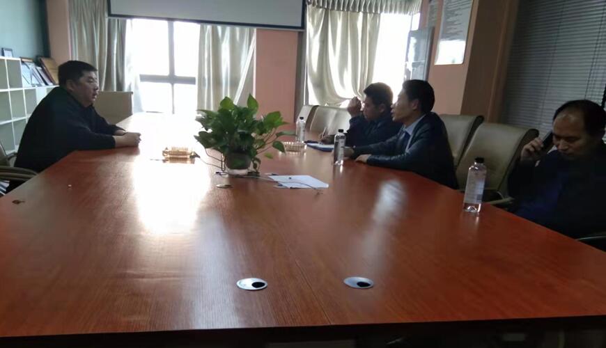 青山湖区发改委一行领导莅临江西中正公司走访调研