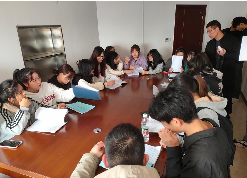 吉安职业技术学院师生拜访江西省安信造价咨询有限公司进行交流实践学习