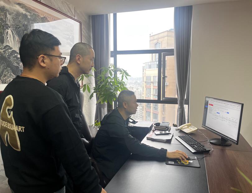 上饶市建筑行业党委莅临江西新立公司调研指导党建工作